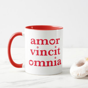 Kärlek Vincit Omnia-latinska citat Mugg