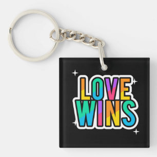 Kärlek vinner. HBTQ+Pride. Regnbåge. Nyckelring