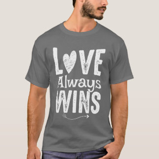Kärlek Vinner Kärlek Vinner Alltid Retro T Shirt