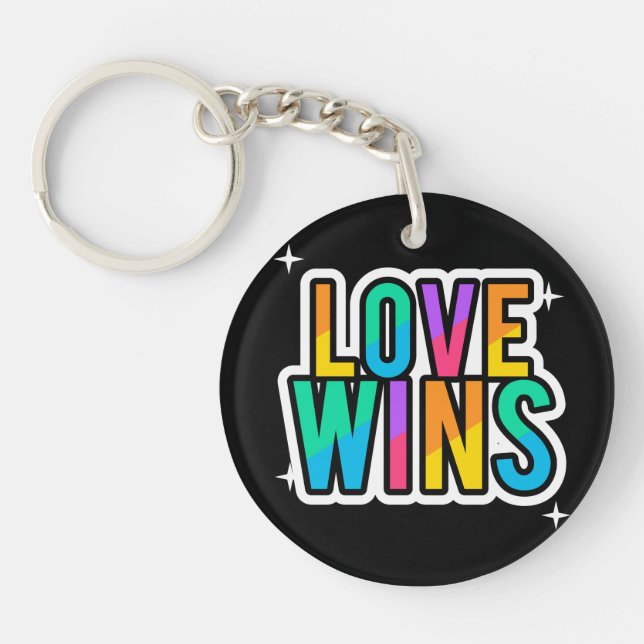 Kärlek vinner. LGBTQ+Pride. Regnbåge. Nyckelkedja (Framsidan)