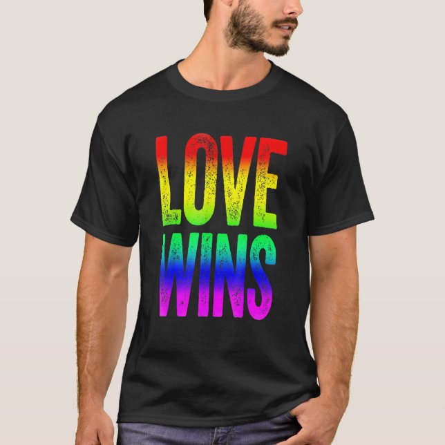 Kärlek Wins Lgbt Pride T Shirt (Framsida)