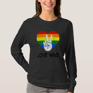 Kärlek Wins Rainbow Flagga Heart Gay pride Lesbisk T Shirt