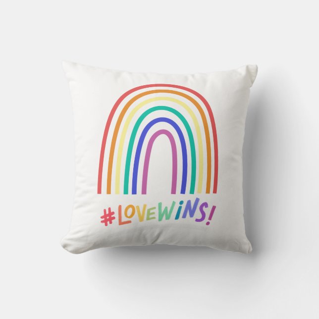 Kärlek Wins Roligt Rainbow Text Pillow Kudde (Framsida)