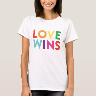 Kärlek Wins T Shirt