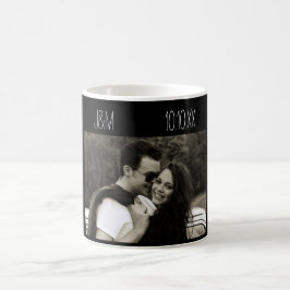Kärlekårsdagen kopplar ihop fotoet daterar kaffemugg