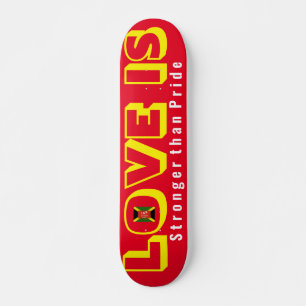 KÄRLEKEN ÄR STARKARE ÄN STOLTHET Skateboard, 7¾" D Mini Skateboard Bräda 18,5 Cm