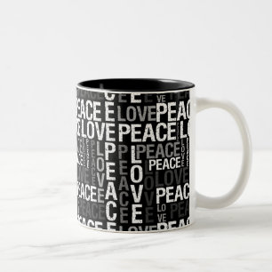 Kärlekfredtypografi Två-Tonad Mugg