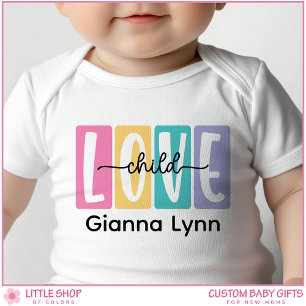 Kärleksbarn Anpassningsbart namn Flickas T Shirt