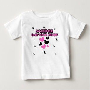 KÄRLEKSDJÄVEL, VIT 1-ÅRSFIRANDE T SHIRT