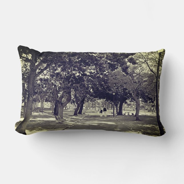 Kärlekstema kudde för par som går tillsammans i re (Framsida)