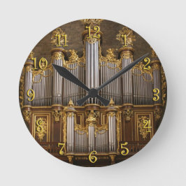 Karlstensfärgad klocka