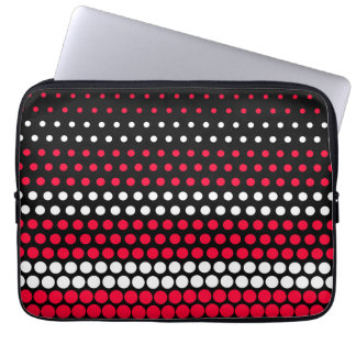 Karmosinröd och vit prickig laptop sleeve