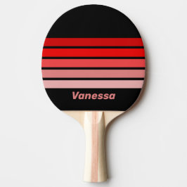 Karmosinröd toning över randighet med namn pingisracket