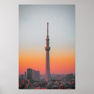 Karmosinröd torn: Tokyo Skytree i skymningen Poster