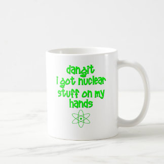 Kärn- saker på händer kaffemugg