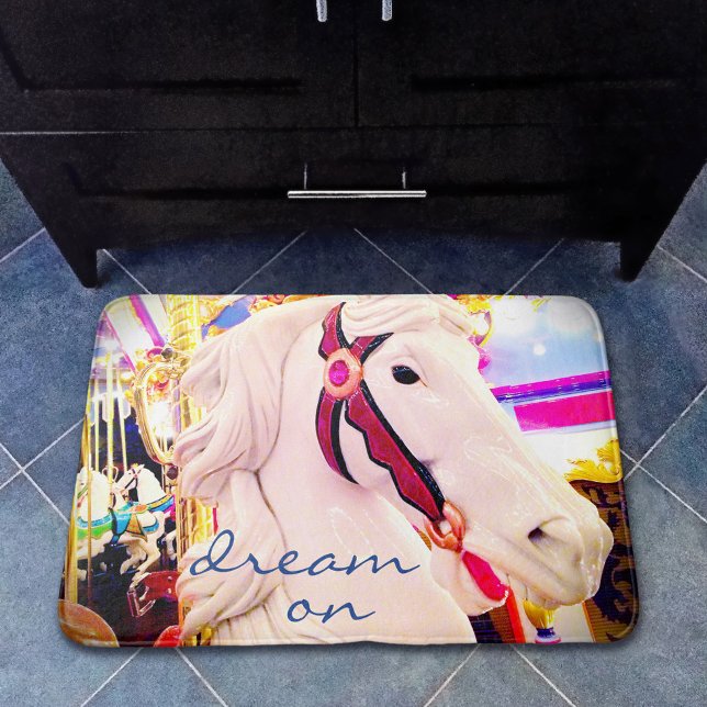 Karousel Horse Photography Dream on Script Quote Badrumsmatta (Skapare uppladdad)