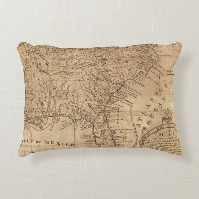 Karta av stater av Virginia och North Carolina Prydnadskudde (Framsidan)