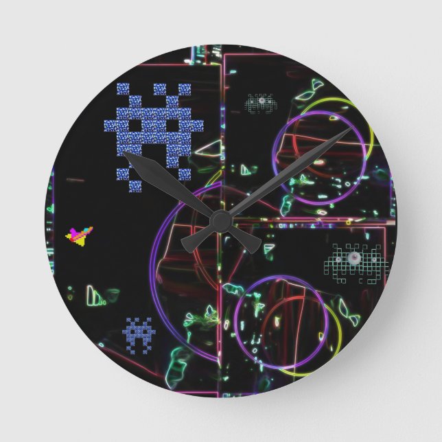 Kaskad av elektroniska spel rund klocka (Framsida)