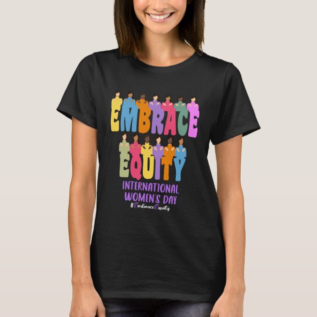 Kassafond 2023 i internationell 8 mars t shirt (Framsida)