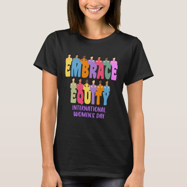 Kassafond 2023 i internationell 8 mars t shirt (Framsida)