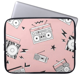 Kassettbandspelare i vintagen: retro mönster. laptop fodral