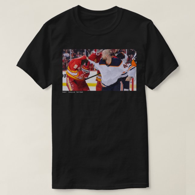 Kassian mot Tkachuk Beer League Heroes Essential T Shirt (Design framsida)
