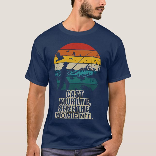 Kasta din linje, dra i tiden - Fiske T Shirt (Framsida)