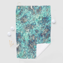 Kastad med gyllene orangar över vitaktigt grått rå