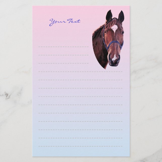 Kastanjebrun häst med papper för (Front)