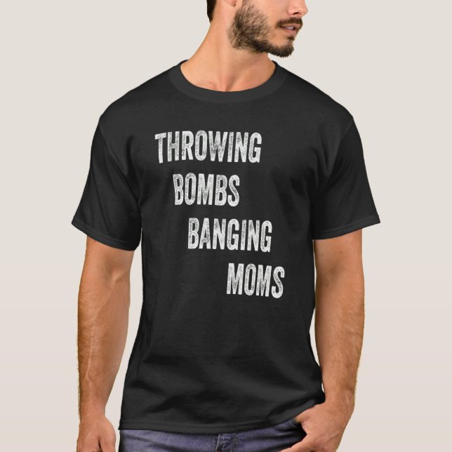 Kastar bomber knullar mammor t shirt (Framsida)