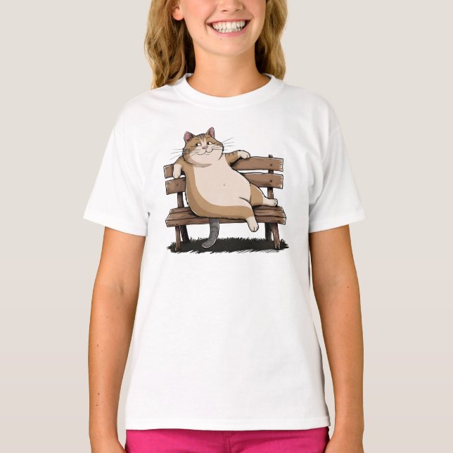 Kat: Bench Sitter T Shirt (Framsida)