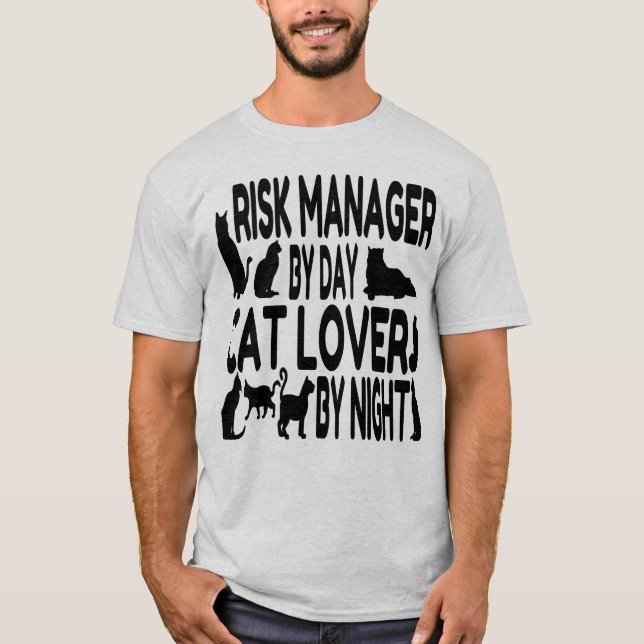 Kat Lover Risk Manager Tee (Framsida)