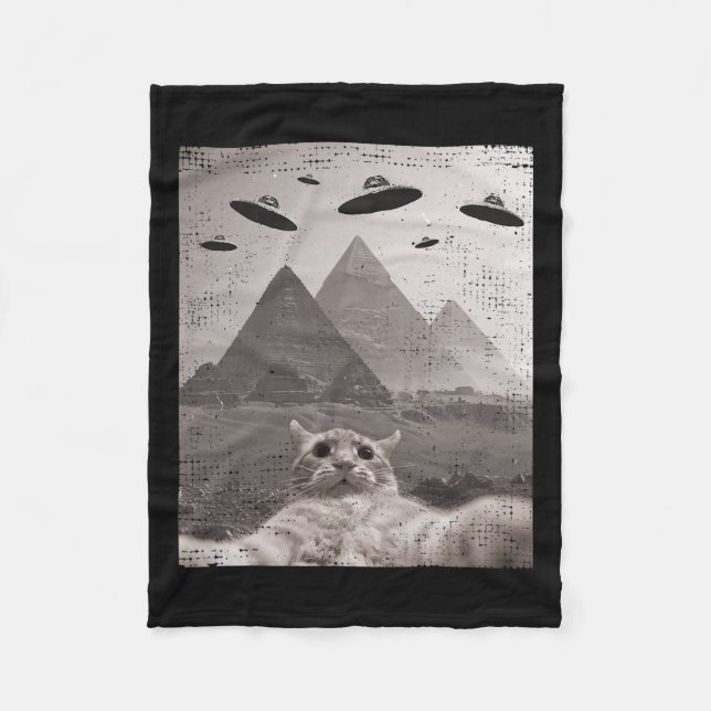 Kat Ufo Meme - luddig kattselfie med UFOS Fleecefilt (Framsidan)