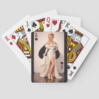 Kat visar upp sin nya klänning! casinokort