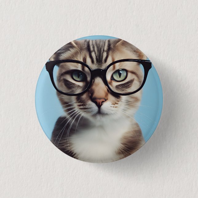 Kat Wearing Glass Knapp (Framsida)