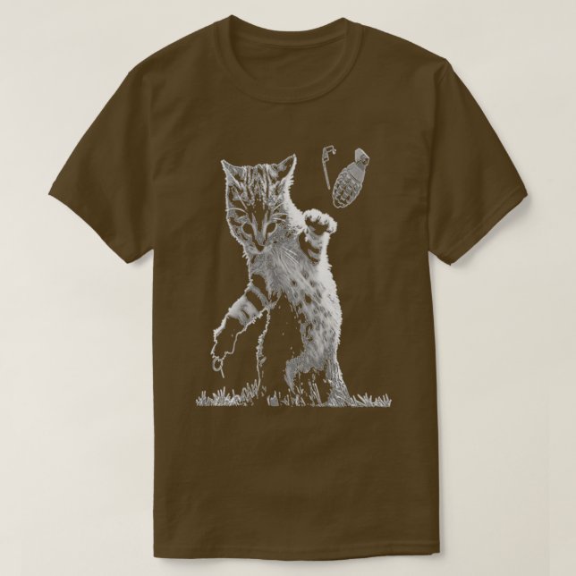 Katastrophe Cat Throwing Grenade T Shirt (Design framsida)