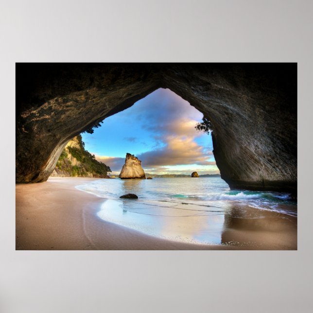 Katedral, Te Whanganui-A-Hei poster (Framsidan)