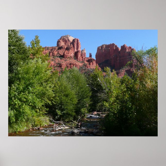 Katedralberg och ström i Sedona Arizona Poster (Framsidan)