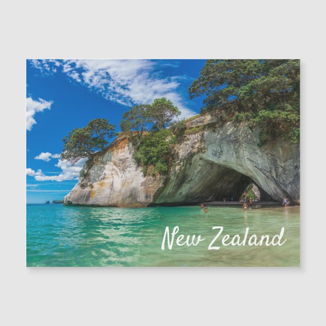 Katedralöverste New Zealand Beach Postcard (Framsida)