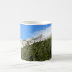 Katedraltopp vid Tenaya Sjö, Yosemite, CA Kaffemugg