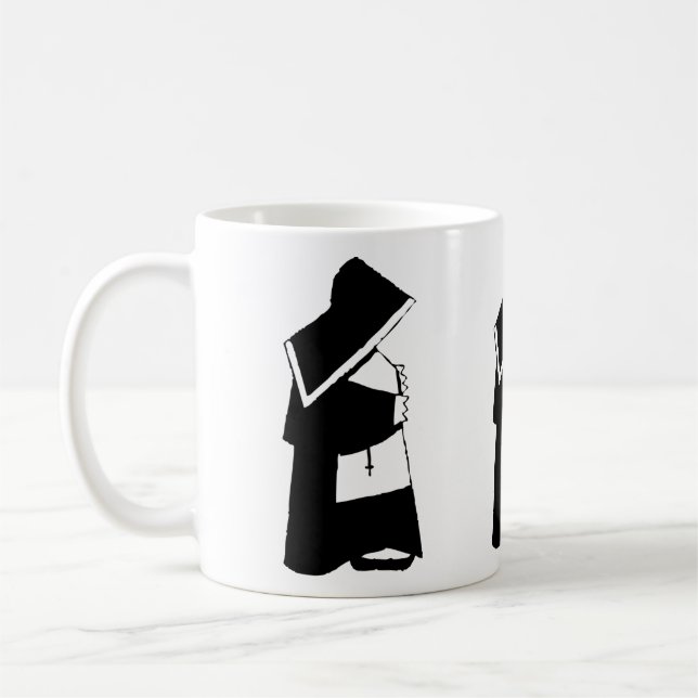 Katolsk kyrkanunna i vanareligiösa kaffemugg (Vänster)