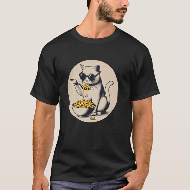 Katt äter Mac och Cheese T Shirt (Framsida)