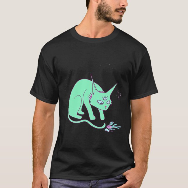 Katt av främmande slag med fisk t shirt (Framsida)