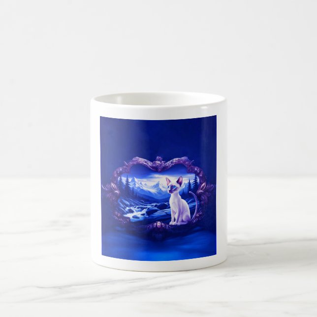 Katt av siamesisk art i den scena Ram Kaffemugg (Center)