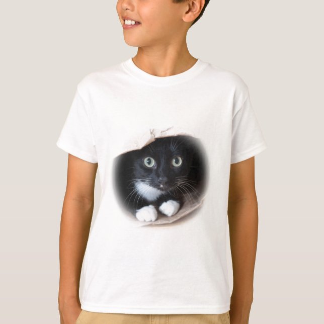 Katt i en hänga lös tee shirt (Framsida)