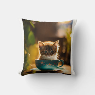 Katt i en tekopp-bild kudde