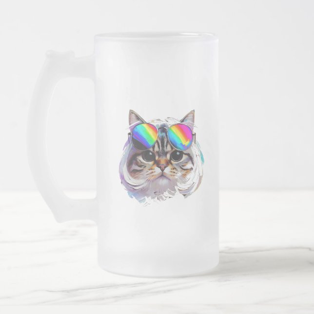 Katt i peruk + solglasögon (Målning #3) Frostat Ölglas (Vänster)