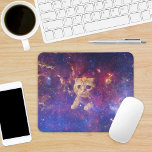 Katt i rymden musmatta<br><div class="desc">Orange tabby katt i rymden,  mjölkaktig galaxi. Bild av orange tabby katt: med arthur ivanov-licens: https://creativecommons.org/licenses/by-sa/2.0/legalcode källbild: https://www.flickr.com/photos/arthur_ivanov/2617993176</div>