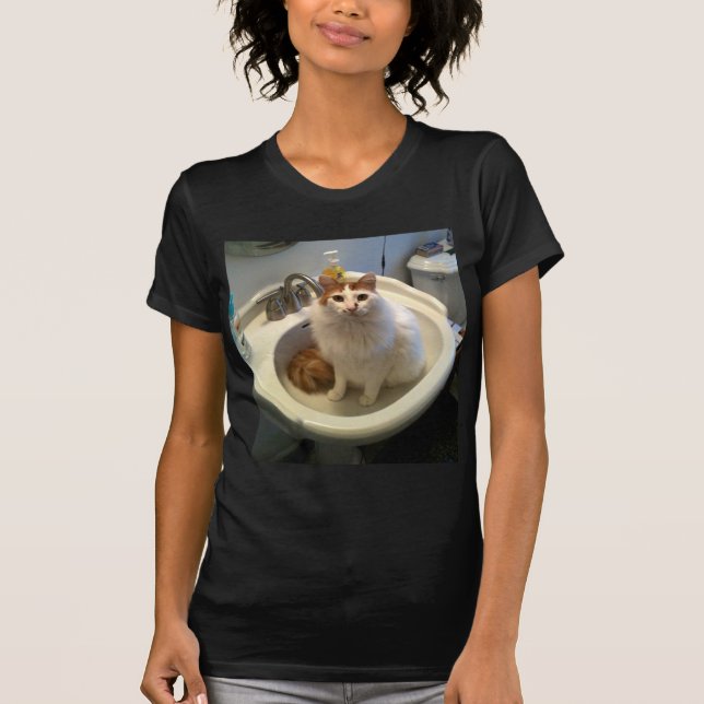 Katt i sjunka t shirt (Framsida)