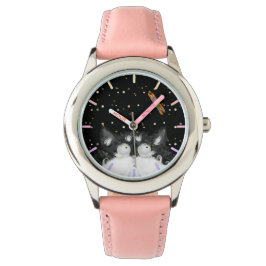 Katt i smoking överraskad av trollslända armbandsur